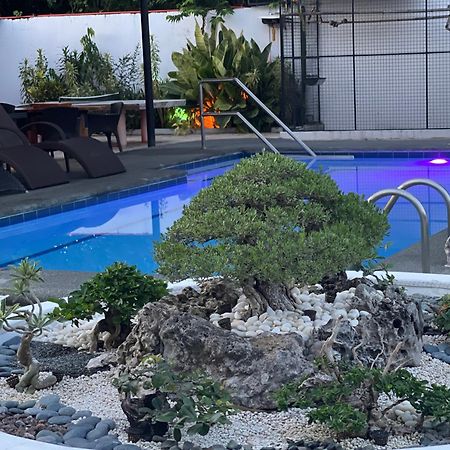 Parrot Resort Moalboal Exterior photo