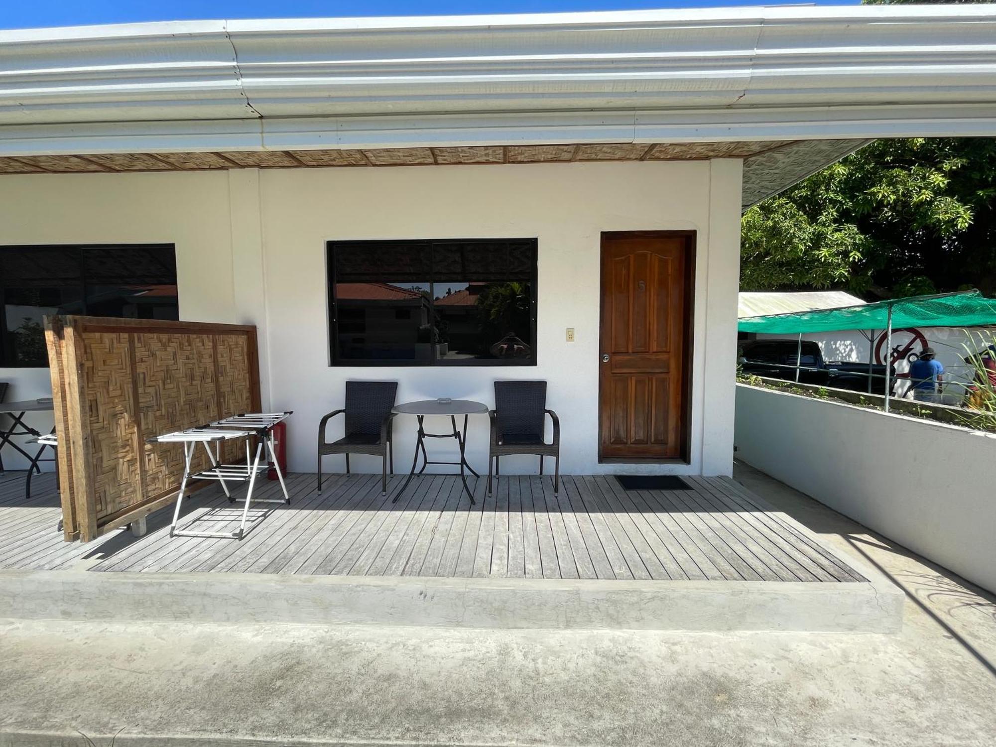 Parrot Resort Moalboal Room photo